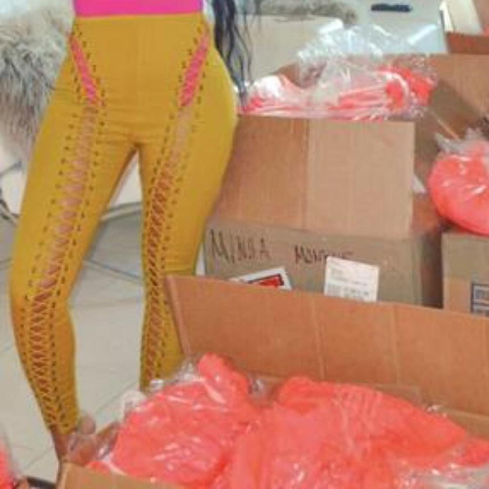 Mustard Lace-Up Leggings